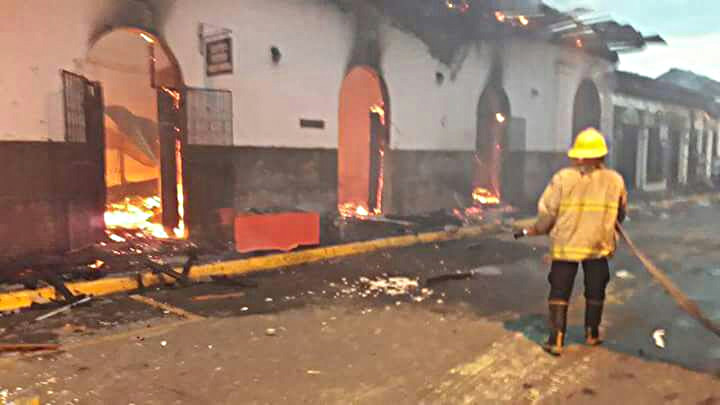 Anden-Gebäude in Masaya angezündet