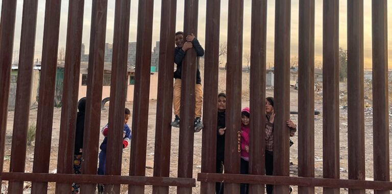 children-at-border
